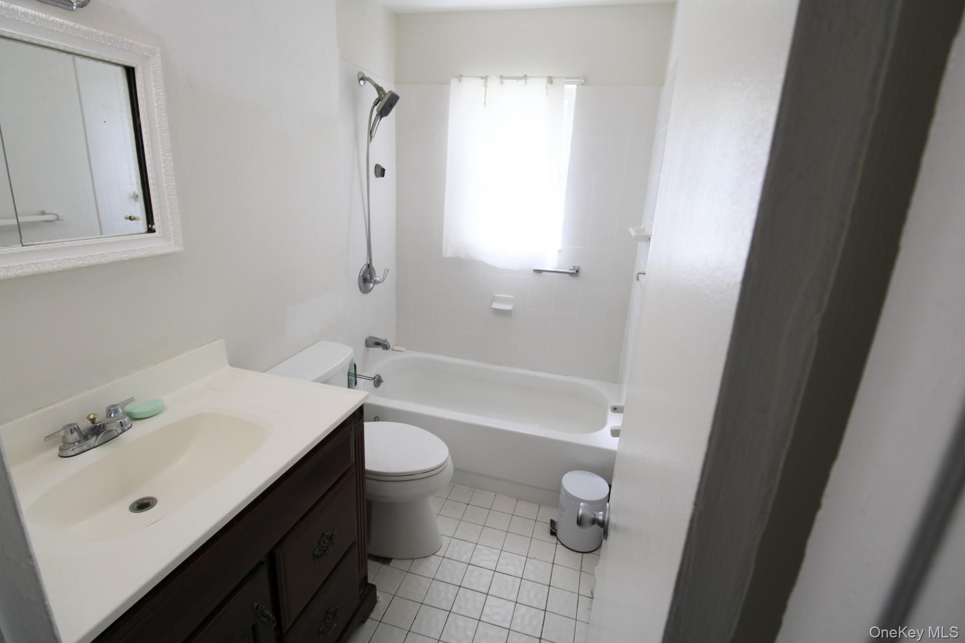 #3 photo, 5 Anchorage Lane, নাসাউ কাউন্টি Oyster Bay , NY 11771