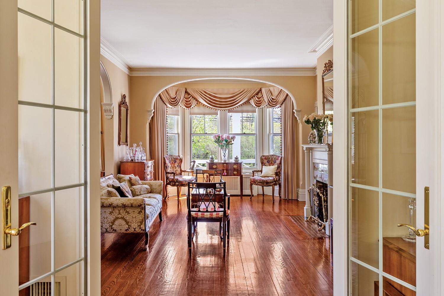 #15 photo, 35 S Penataquit Avenue, サフォーク郡 Bay Shore , NY 11706