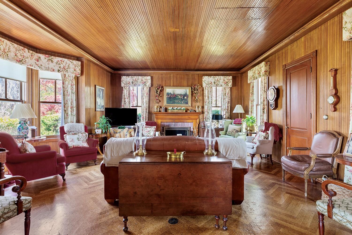 #7 photo, 35 S Penataquit Avenue, サフォーク郡 Bay Shore , NY 11706