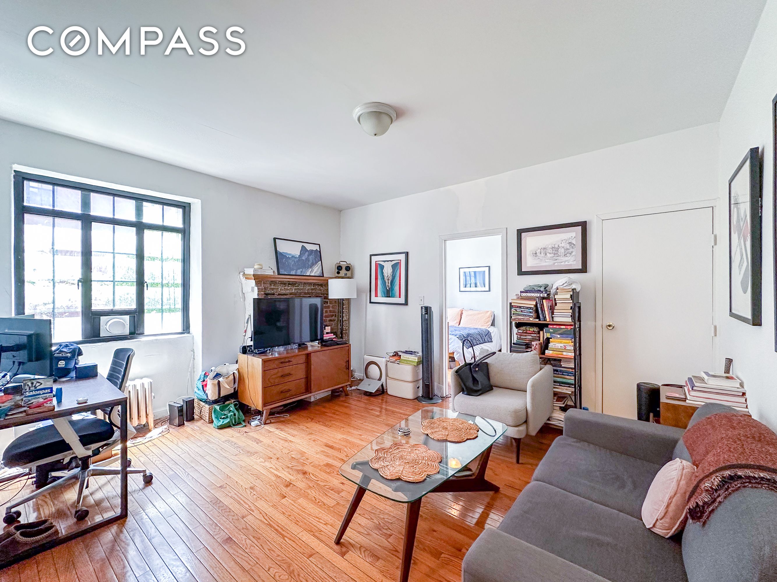 #1 photo, 189 W 10th Street, West Village , NY 10014