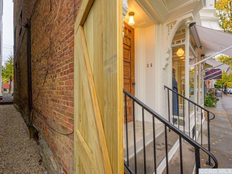 #15 photo, 508 Warren Street, Hudson , NY 12534