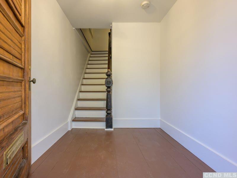 #17 photo, 508 Warren Street, Hudson , NY 12534