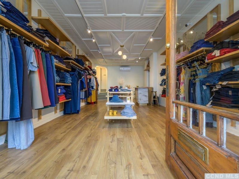 #9 photo, 508 Warren Street, Hudson , NY 12534