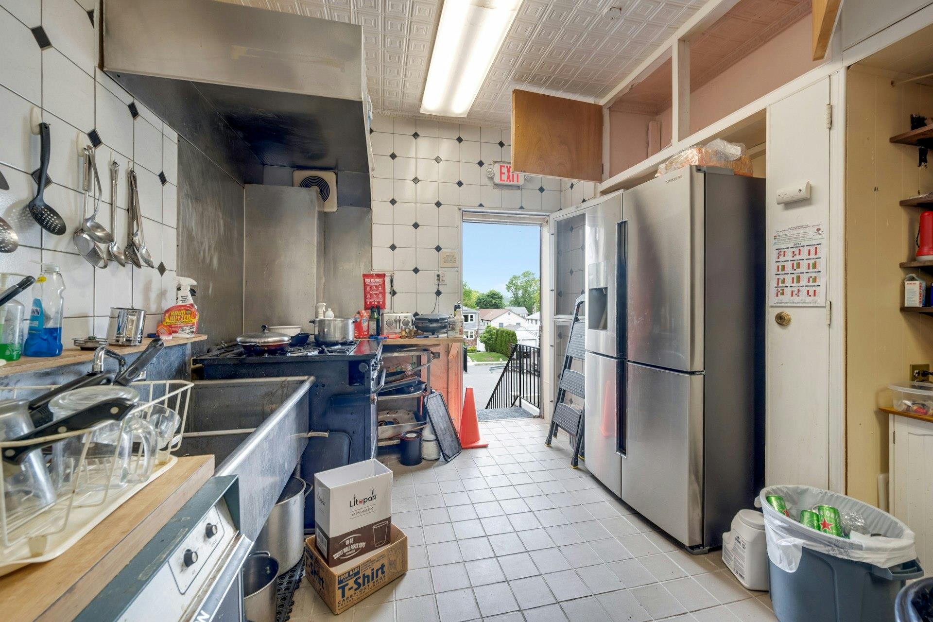 #6 photo, 433 White Plains Road, Eastchester , NY 10709