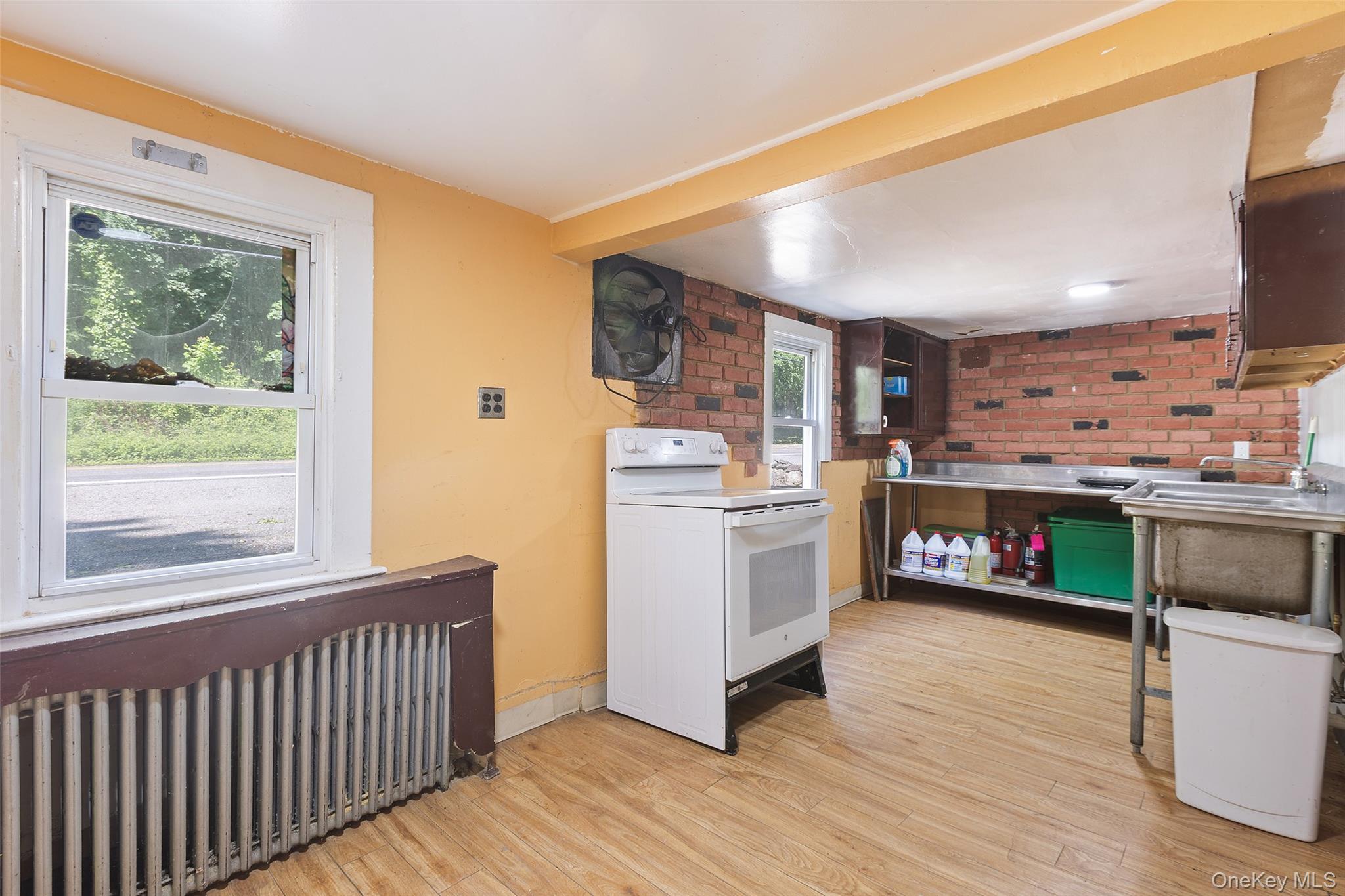 #10 photo, 208 Tomahawk Street, Somers , NY 10598