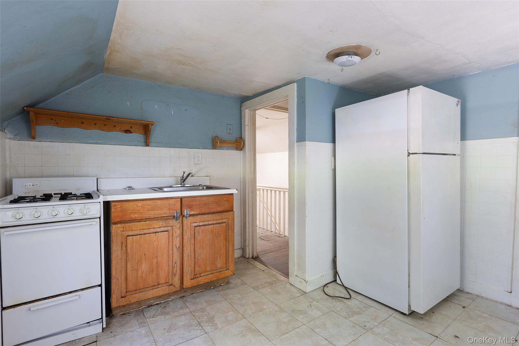 #20 photo, 208 Tomahawk Street, Somers , NY 10598