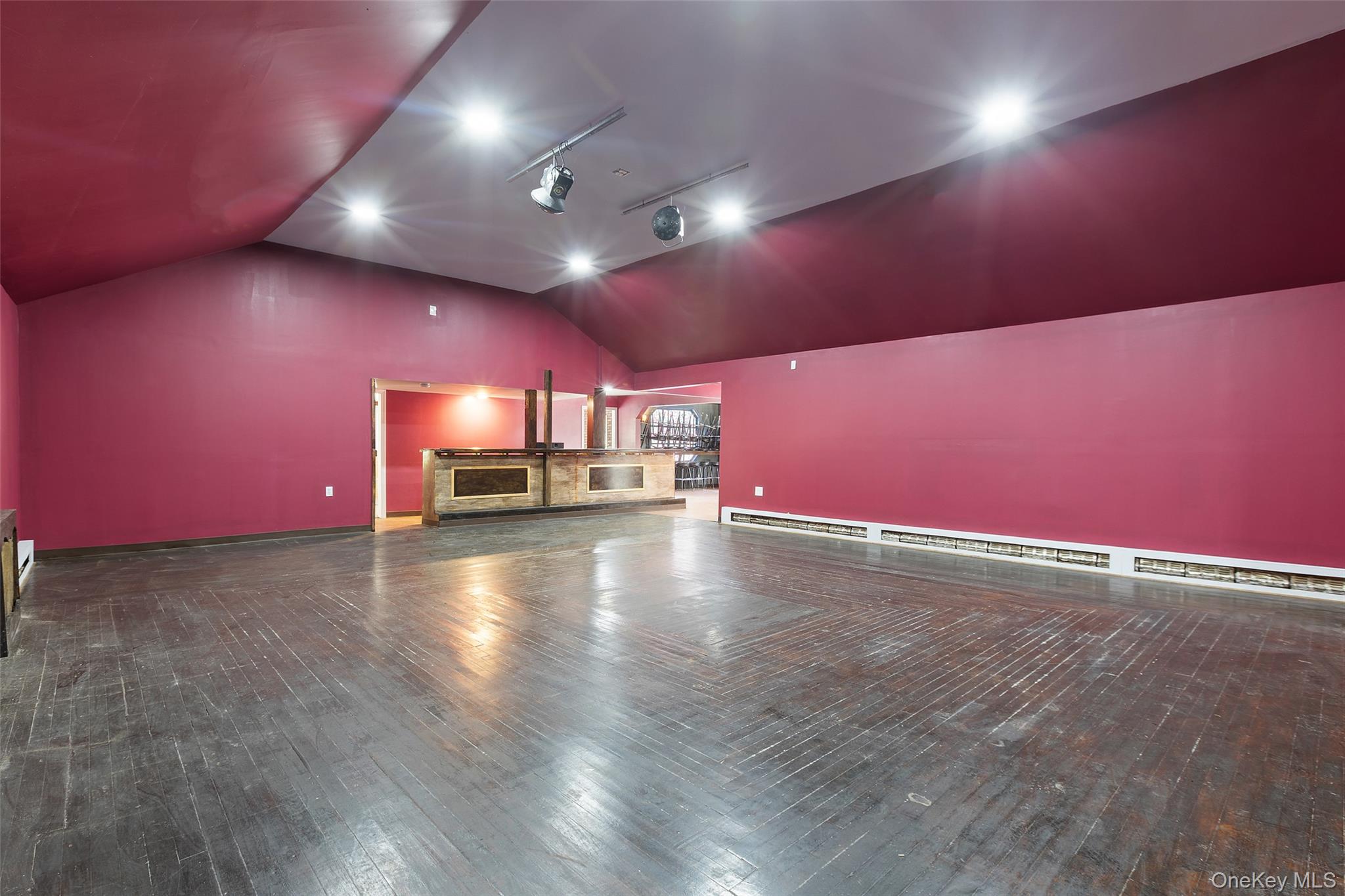 #9 photo, 208 Tomahawk Street, Somers , NY 10598