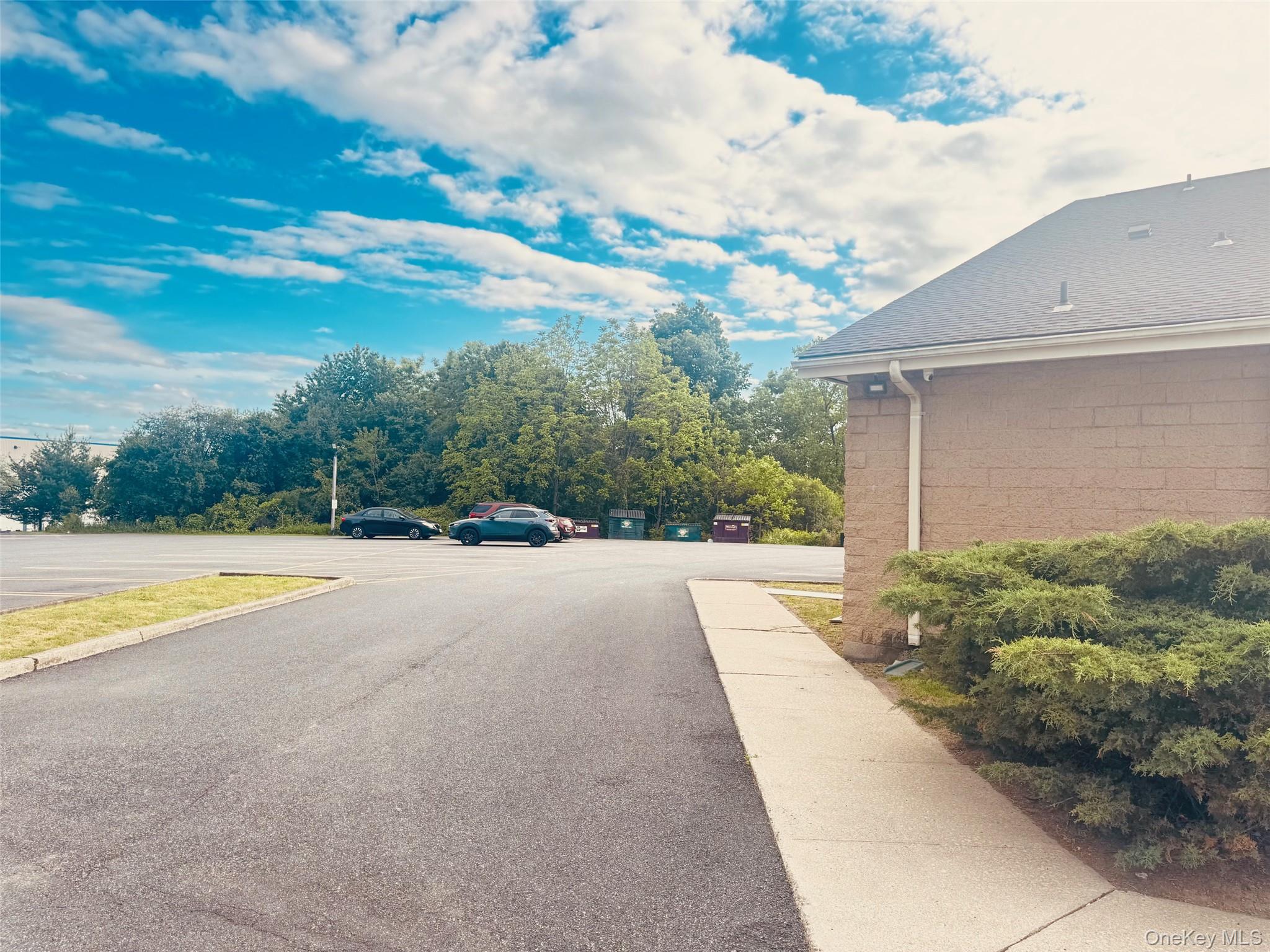 #14 photo, 670 Route 211, Middletown , NY 10941