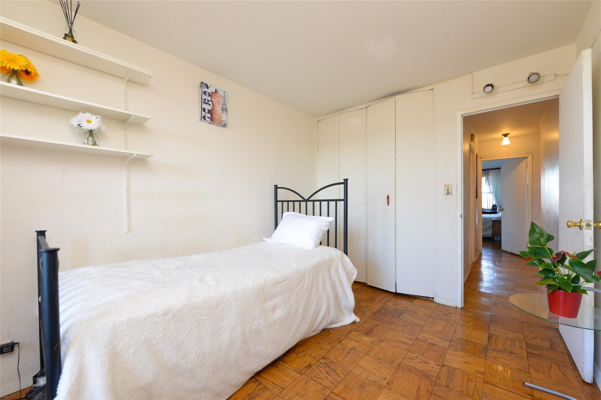 #18 photo, 61-20 Grand Central Parkway, クイーンズ区 Forest Hills , NY 11375