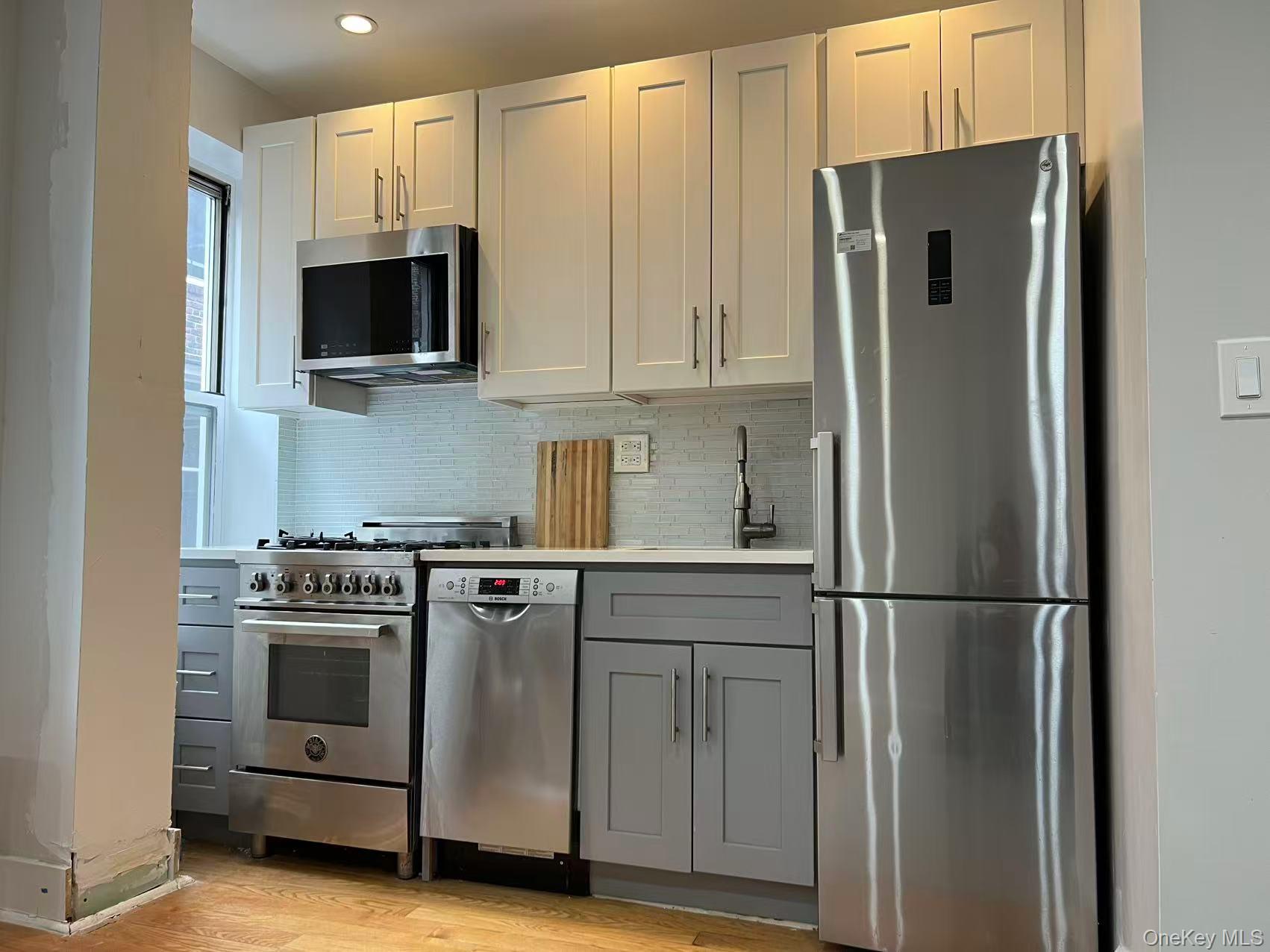 #2 photo, 42-22 Ketcham Street, クイーンズ区 Elmhurst , NY 11373