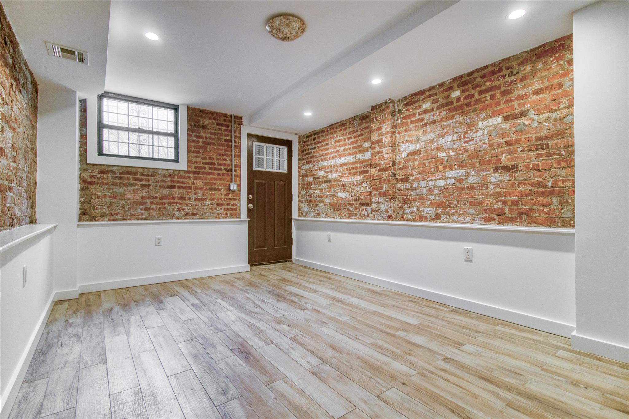 #15 photo, 151 Noll Street, ブルックリン区 Brooklyn , NY 11206