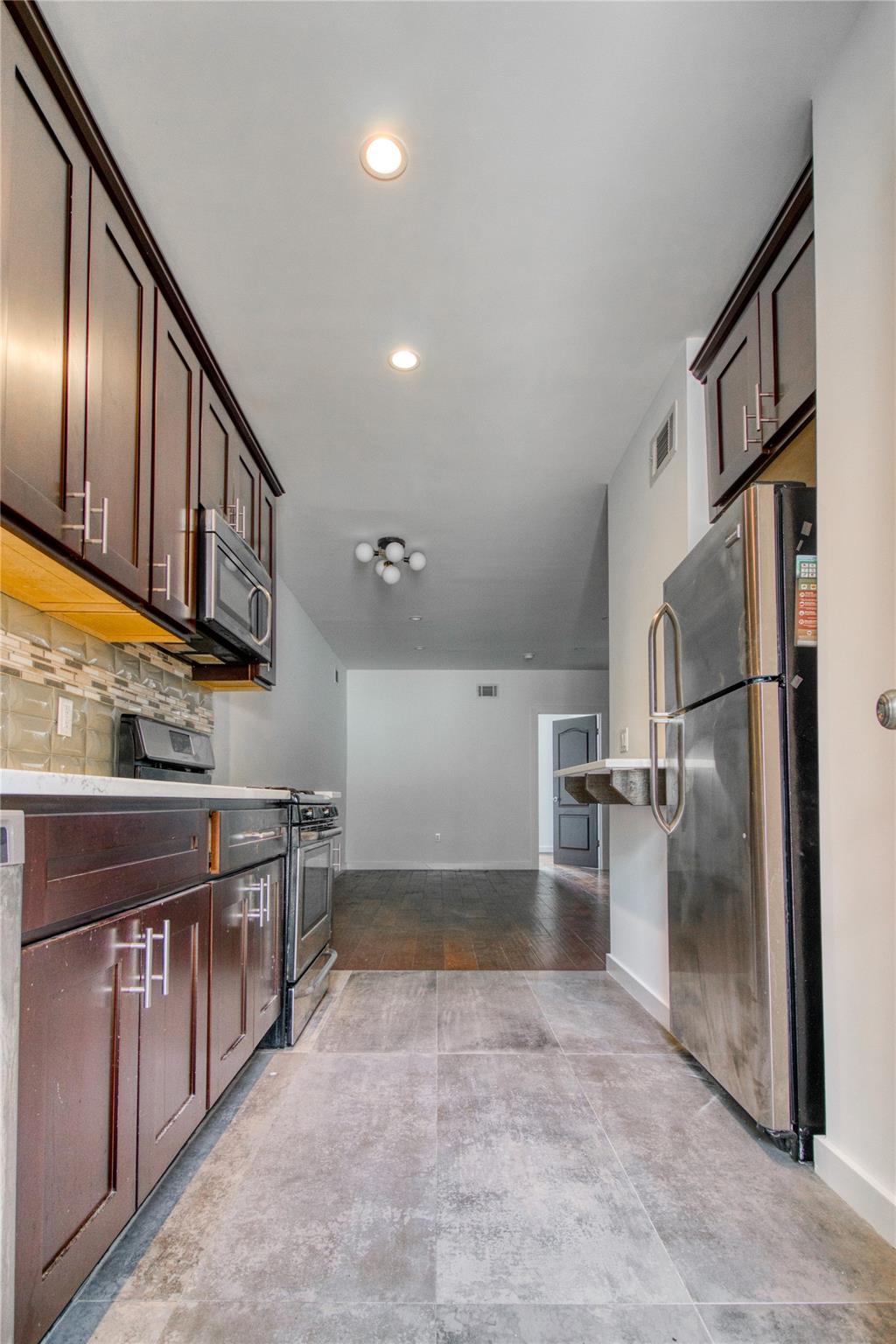 #17 photo, 151 Noll Street, ブルックリン区 Brooklyn , NY 11206