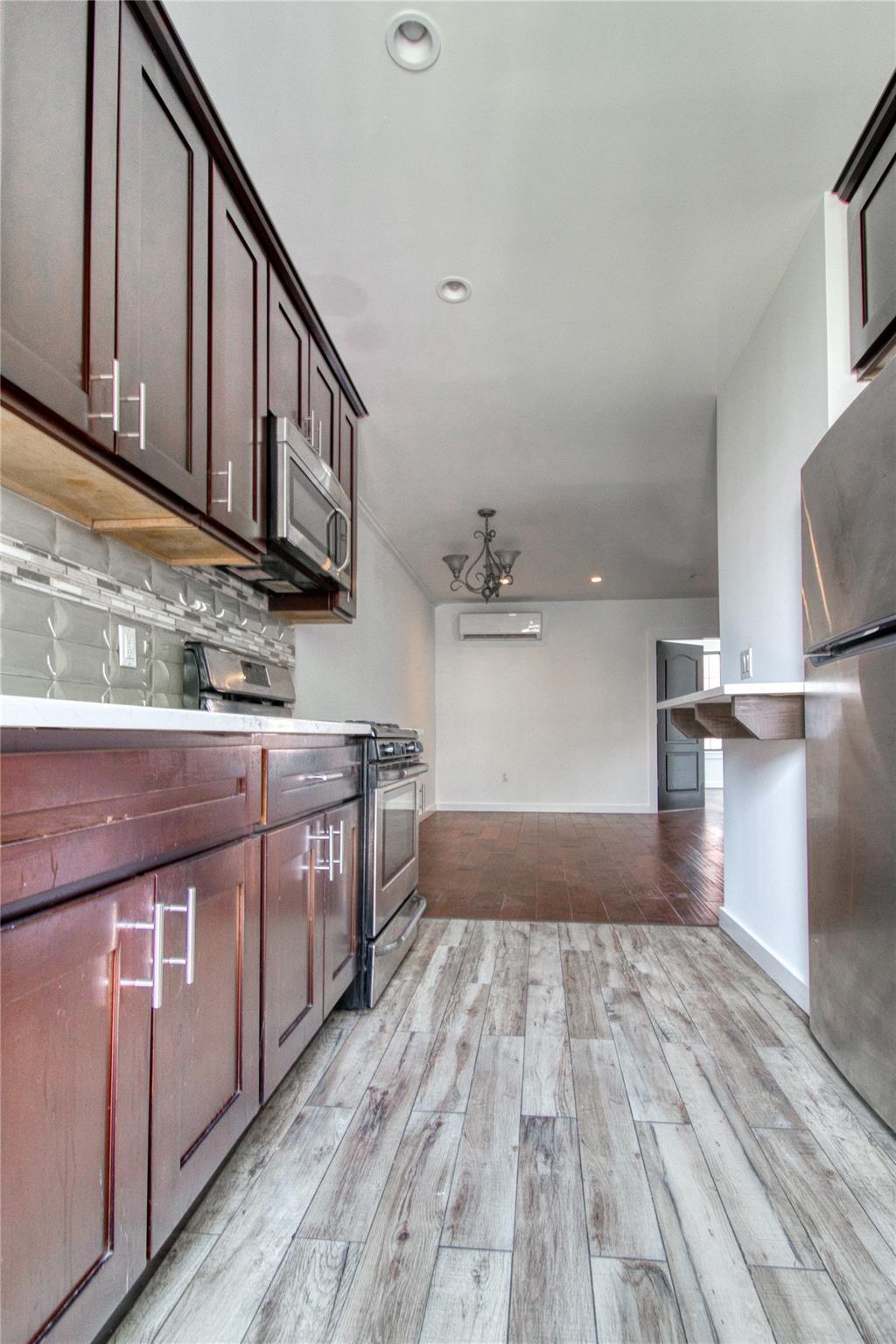 #18 photo, 151 Noll Street, ブルックリン区 Brooklyn , NY 11206