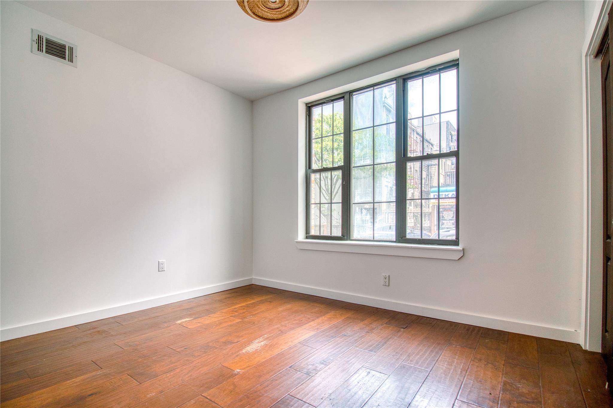 #5 photo, 151 Noll Street, ブルックリン区 Brooklyn , NY 11206