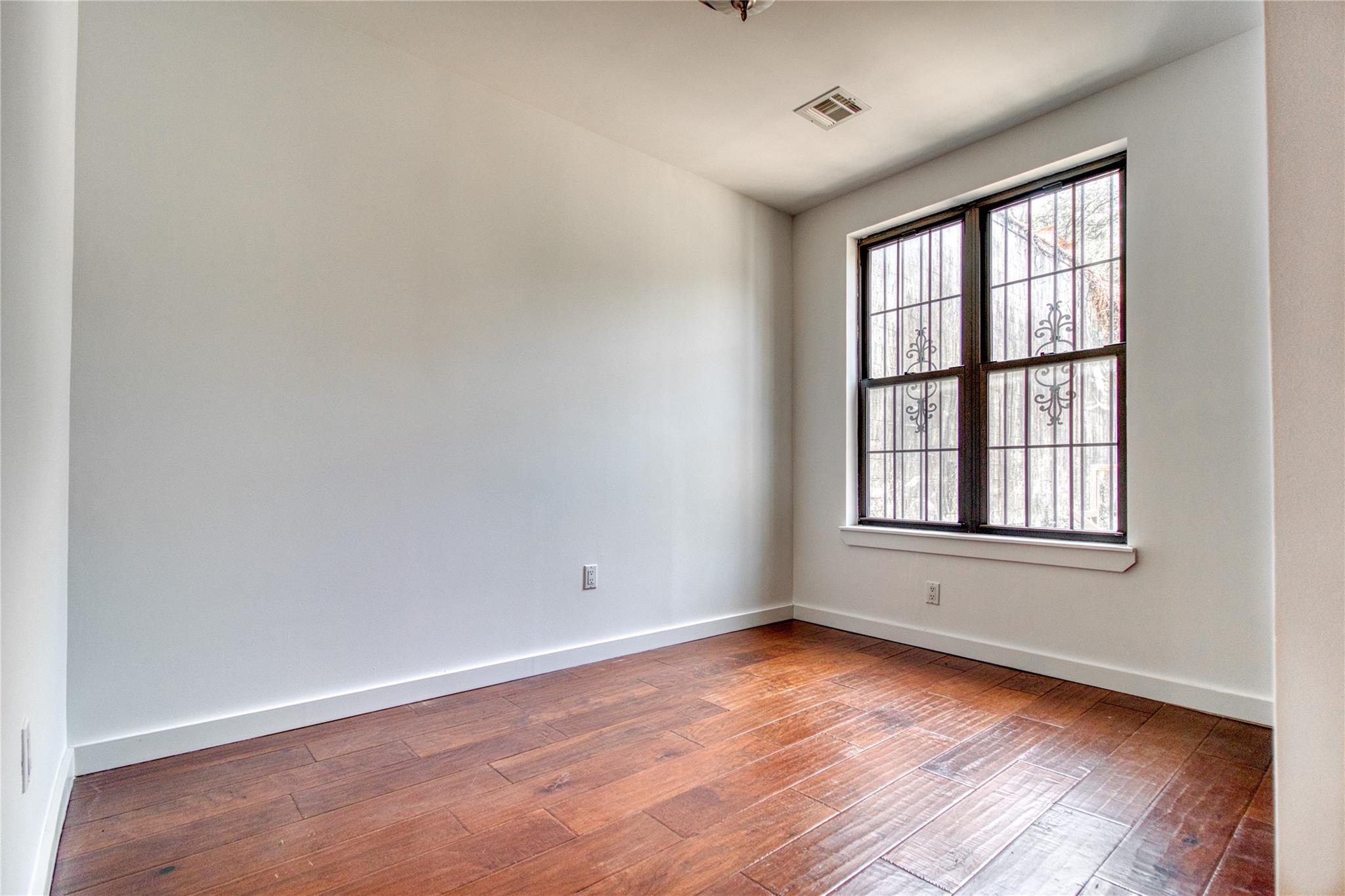 #6 photo, 151 Noll Street, ブルックリン区 Brooklyn , NY 11206