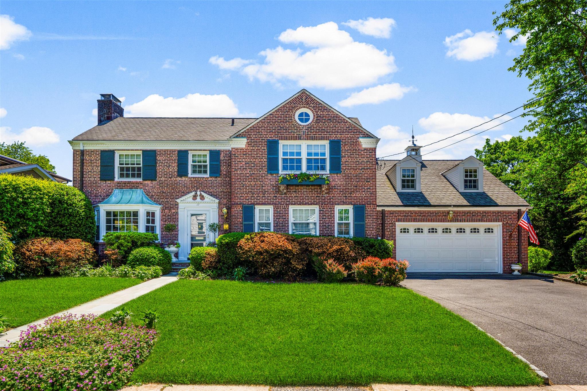 #1 photo, 17 Byron Lane, Larchmont , NY 10538