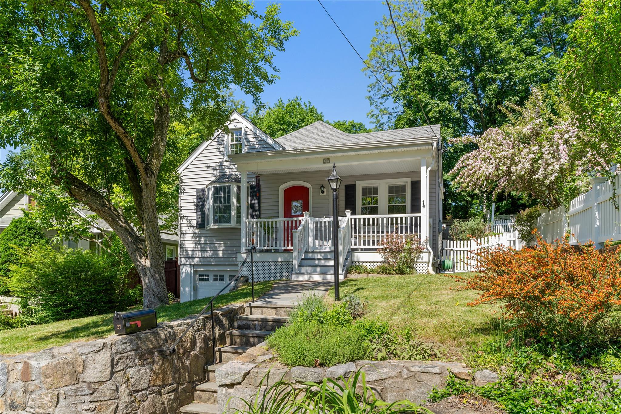 #1 photo, 27 Luzern Road, Dobbs Ferry , NY 10522