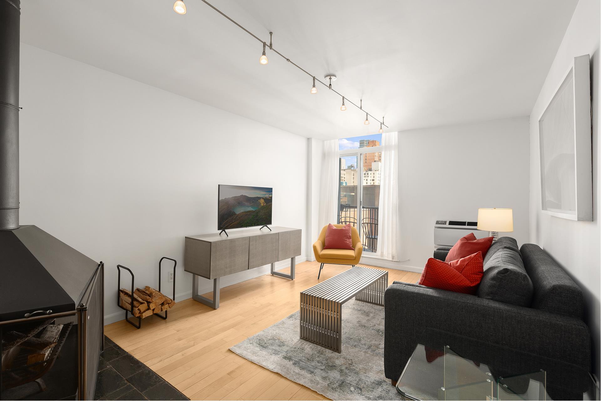 #1 photo, 435 E 86TH Street, Yorkville , NY 10028