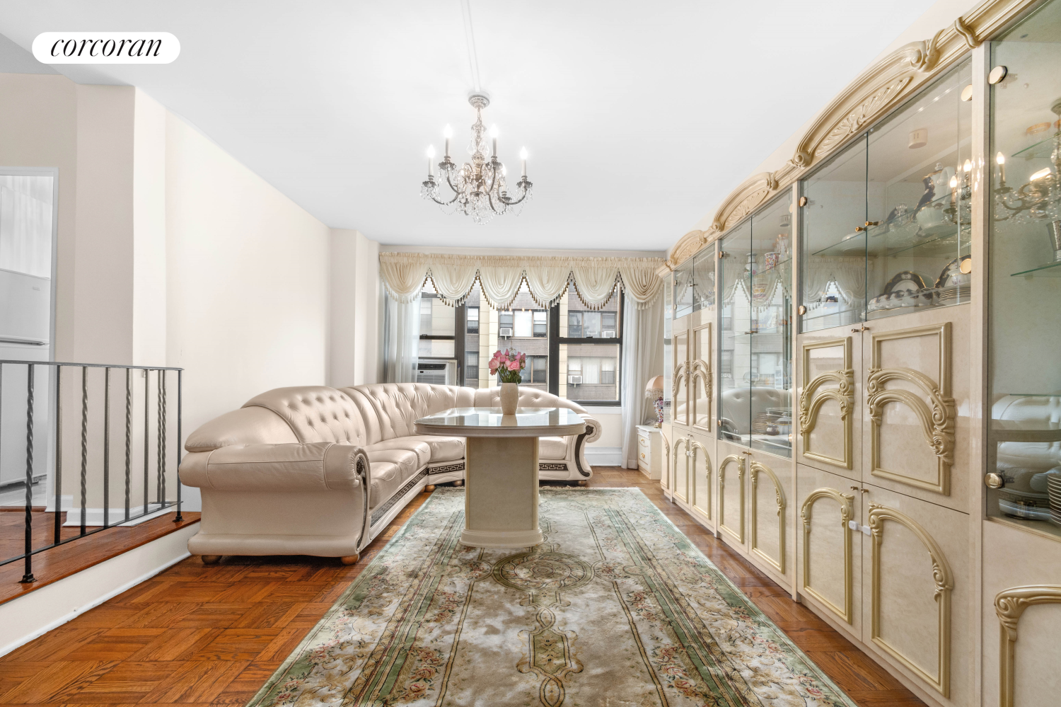 #4 photo, 98-34 63RD Drive, クイーンズ区 Rego Park , NY 11374