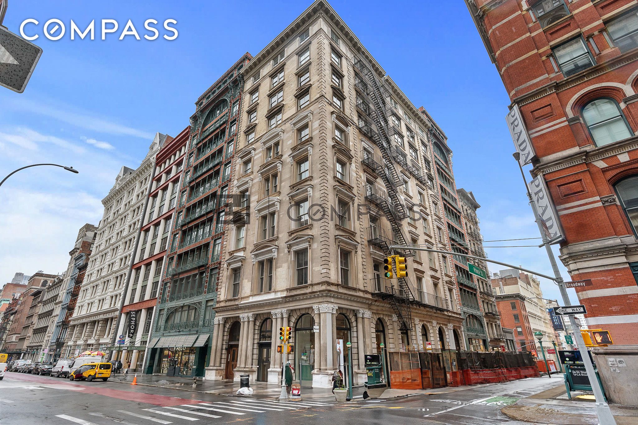 #13 photo, 565 Broadway, マンハッタン SoHo , NY 10012