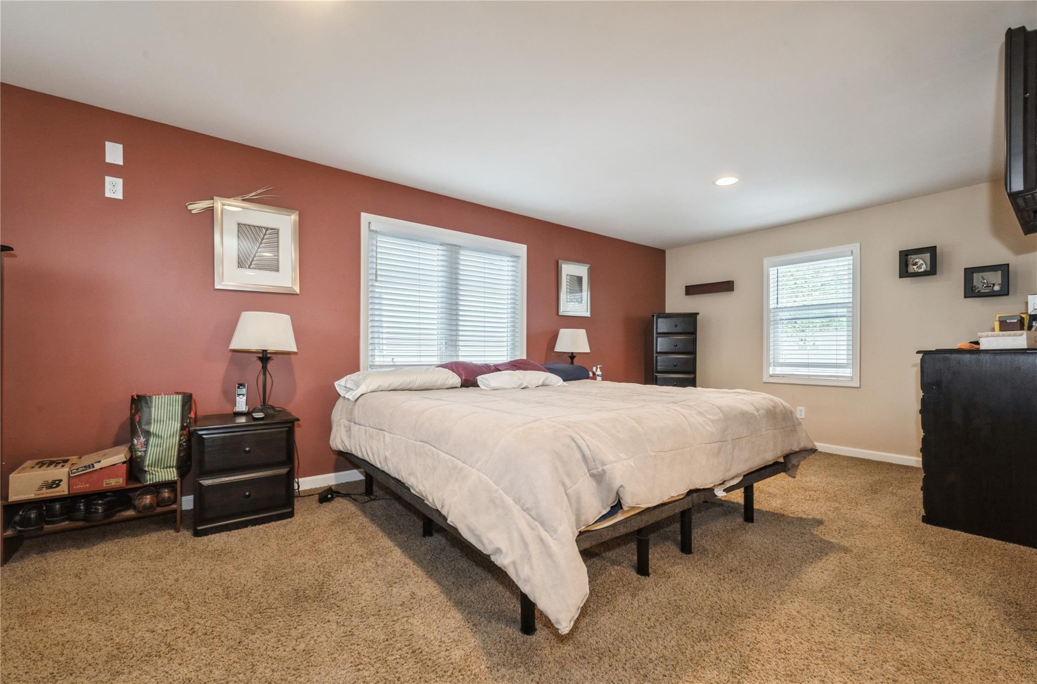 #19 photo, 24 Garden Boulevard, Hicksville , NY 11801