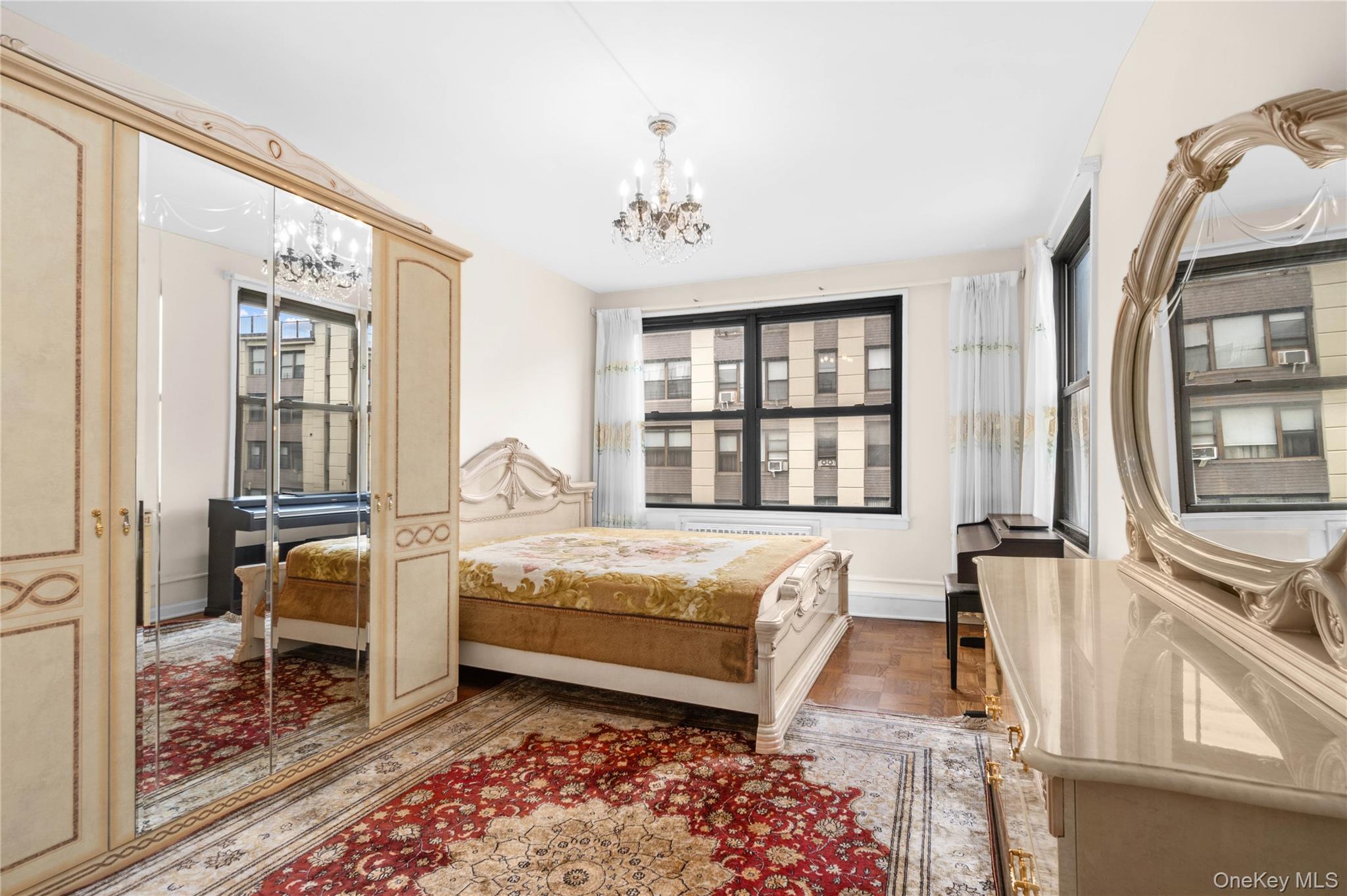 #7 photo, 98-34 63 Drive, クイーンズ区 Rego Park , NY 11374