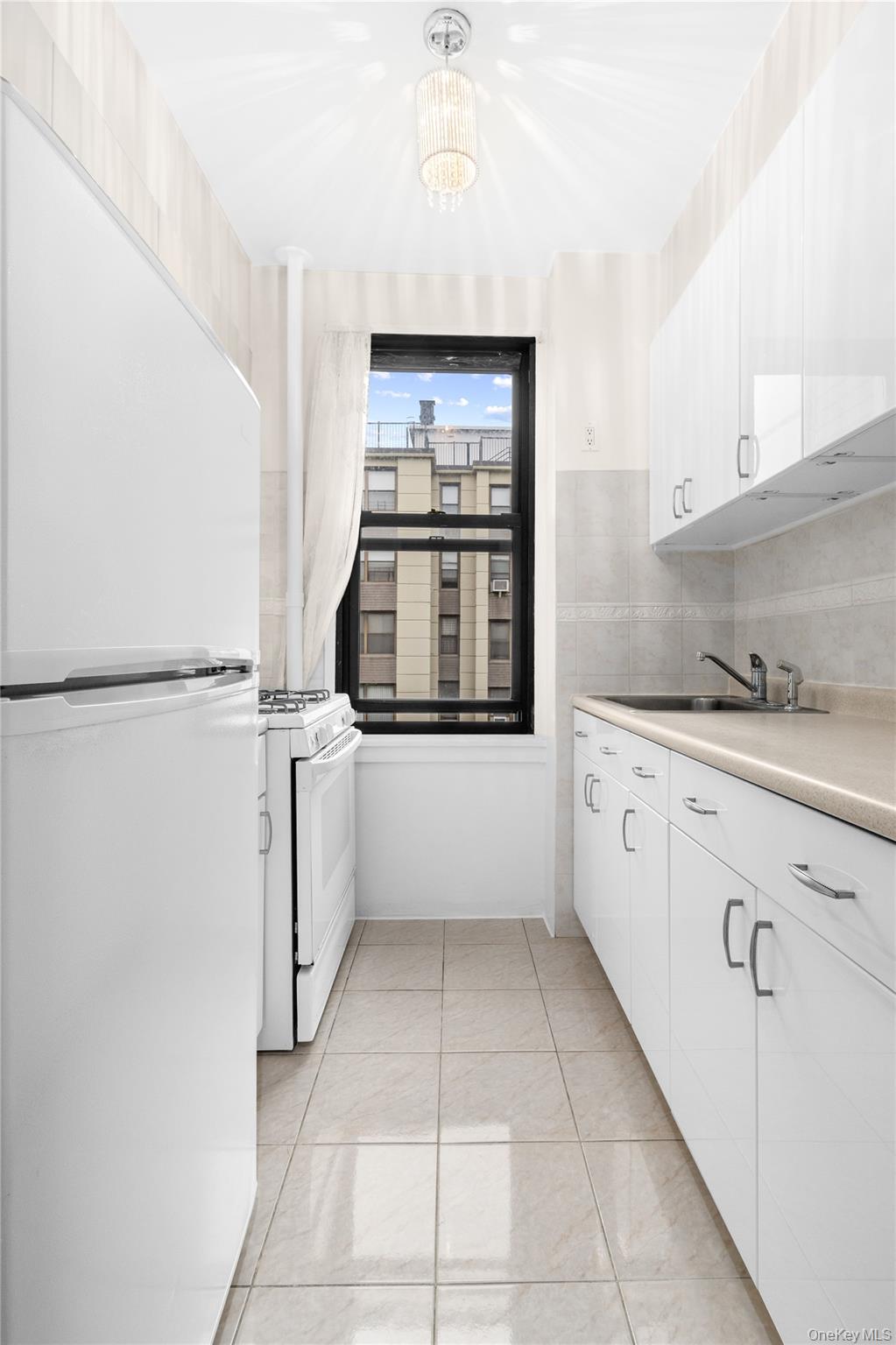 #8 photo, 98-34 63 Drive, クイーンズ区 Rego Park , NY 11374