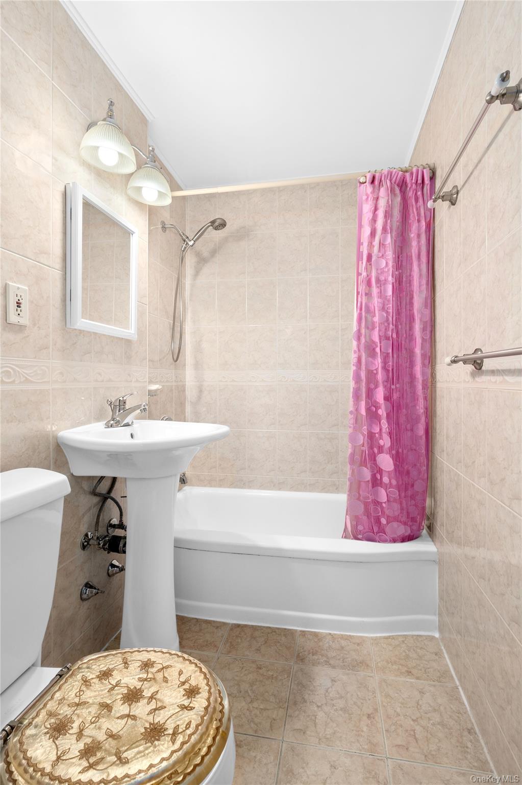 #9 photo, 98-34 63 Drive, クイーンズ区 Rego Park , NY 11374