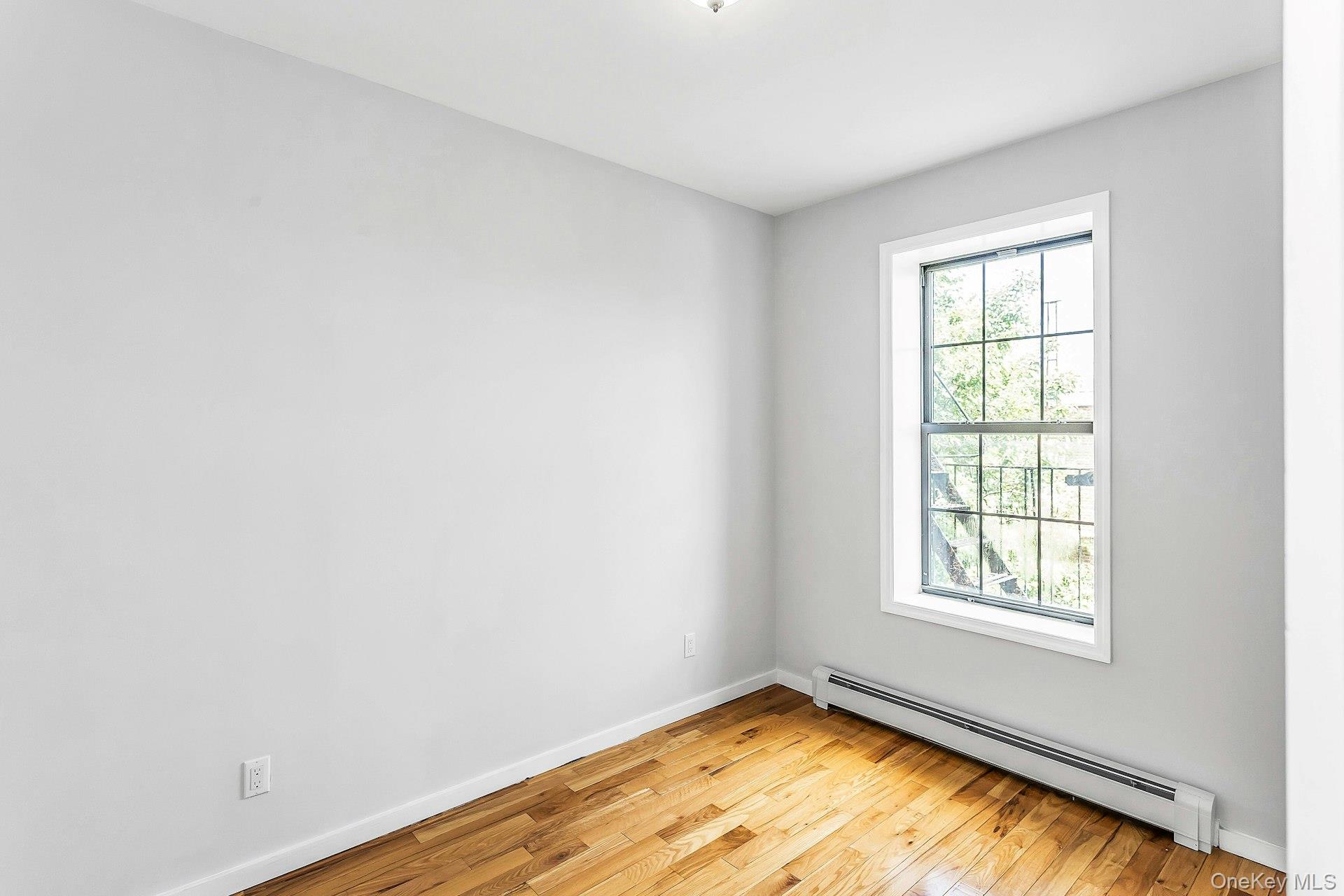 #13 photo, 34-21 9 Street, クイーンズ区 Astoria , NY 11106