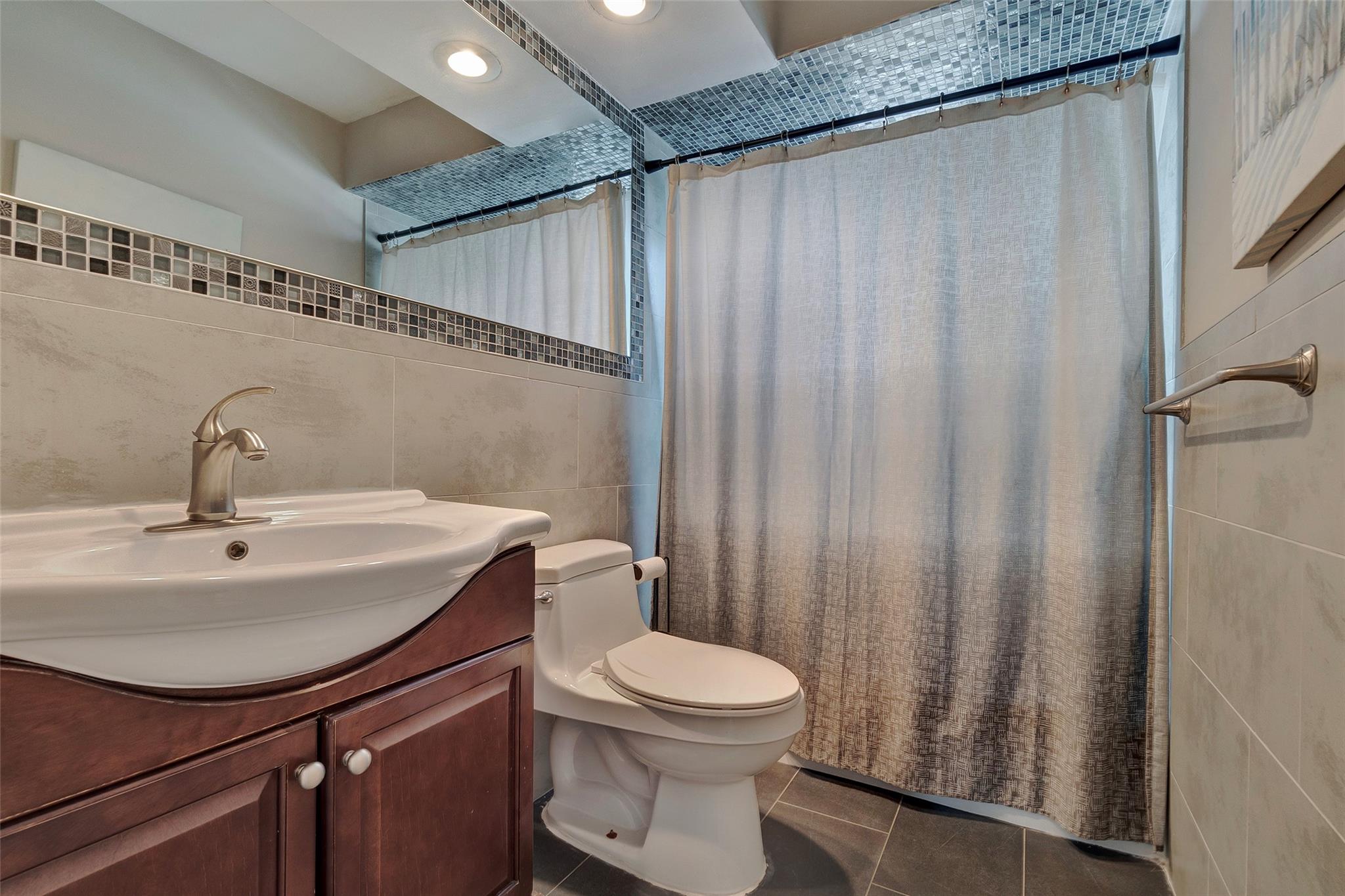 #11 photo, 246 Beach 130th Street, Rockaway Park , NY 11694