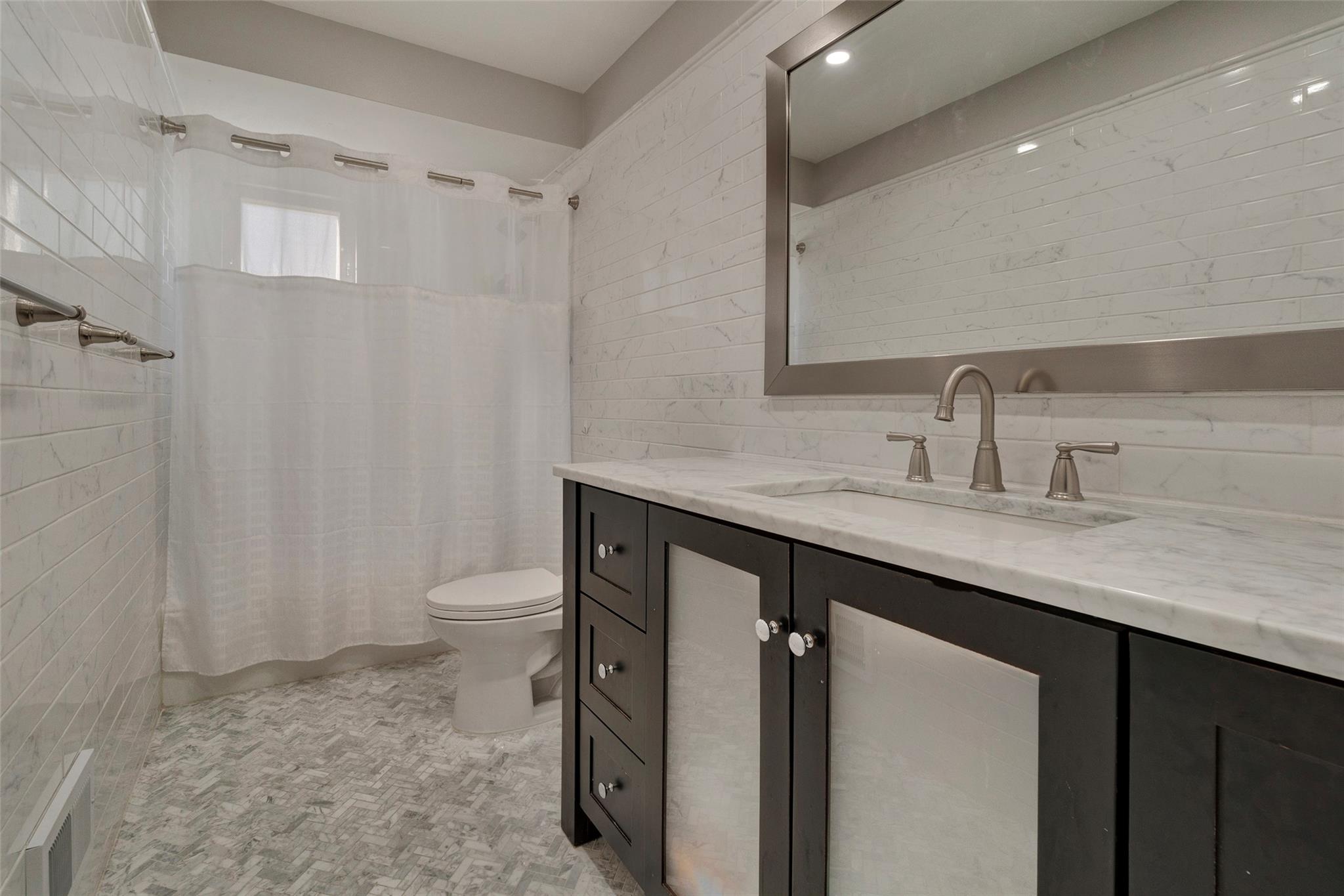 #16 photo, 246 Beach 130th Street, Rockaway Park , NY 11694