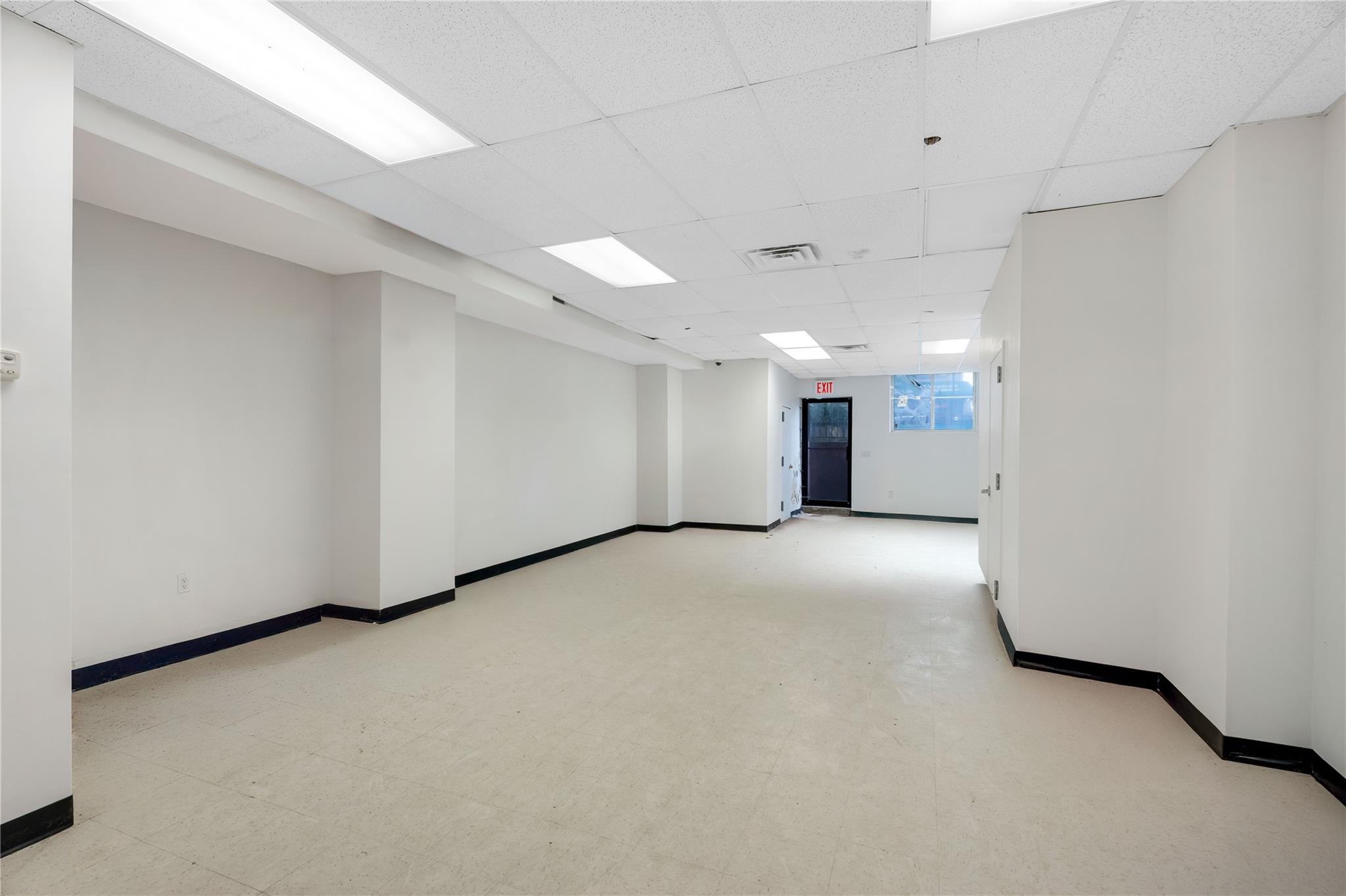 #2 photo, 5024 10th Avenue, ブルックリン区 Brooklyn , NY 11219