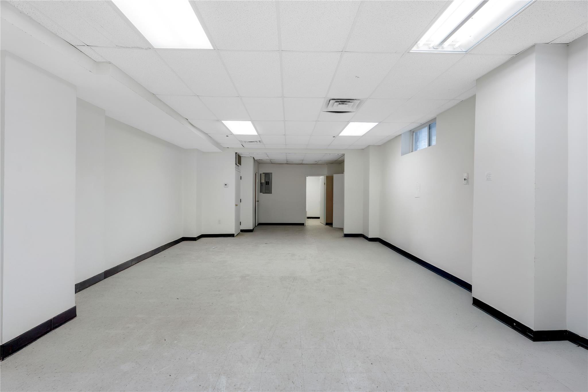 #3 photo, 5024 10th Avenue, ブルックリン区 Brooklyn , NY 11219