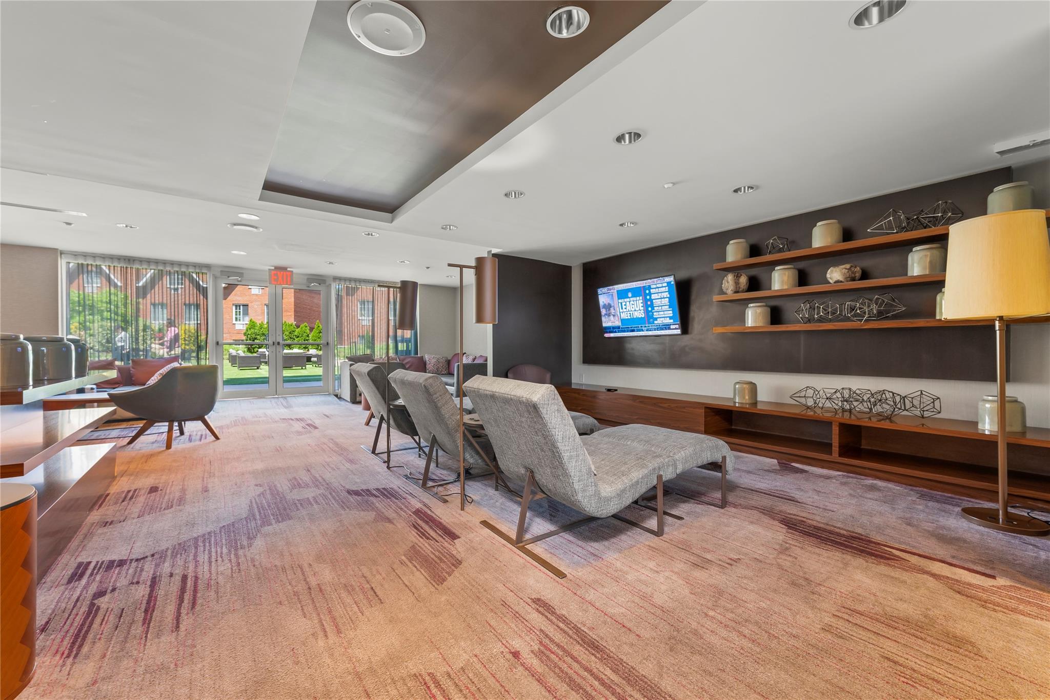 #15 photo, 18331 &18315 Horace Harding Exp, クイーンズ区 Fresh Meadows , NY 11365