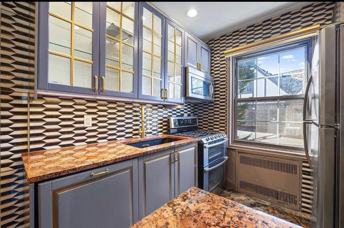 #3 photo, 255 Central Avenue, ナッソー郡 Lawrence , NY 11559