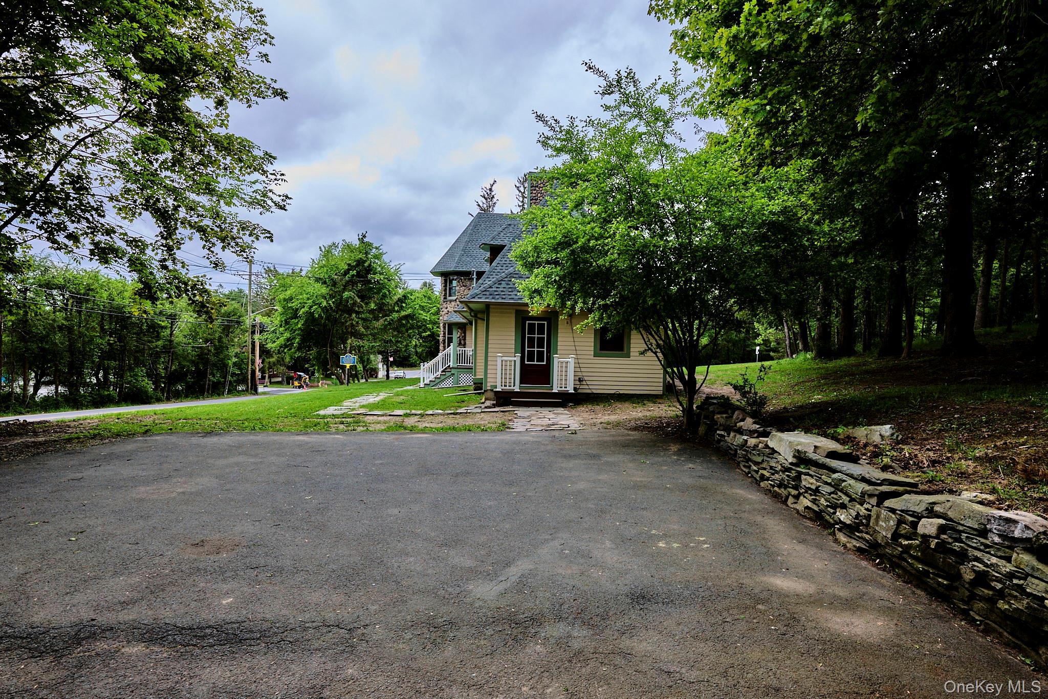 #9 photo, 608 High Road, Glen Spey , NY 12737