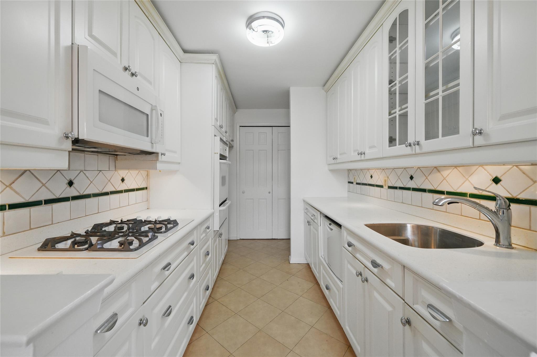 #13 photo, 600 Locust Street, Mount Vernon , NY 10552