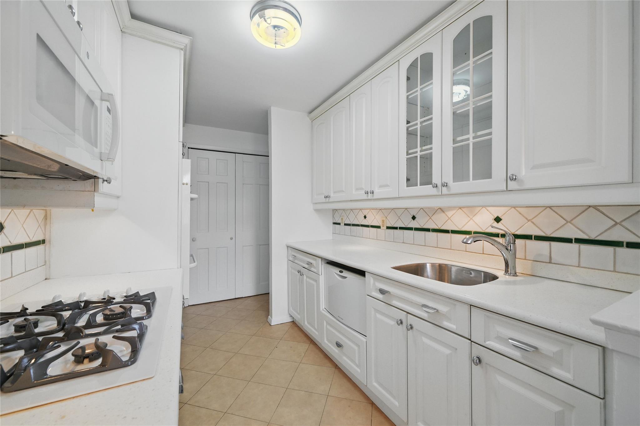 #14 photo, 600 Locust Street, Mount Vernon , NY 10552