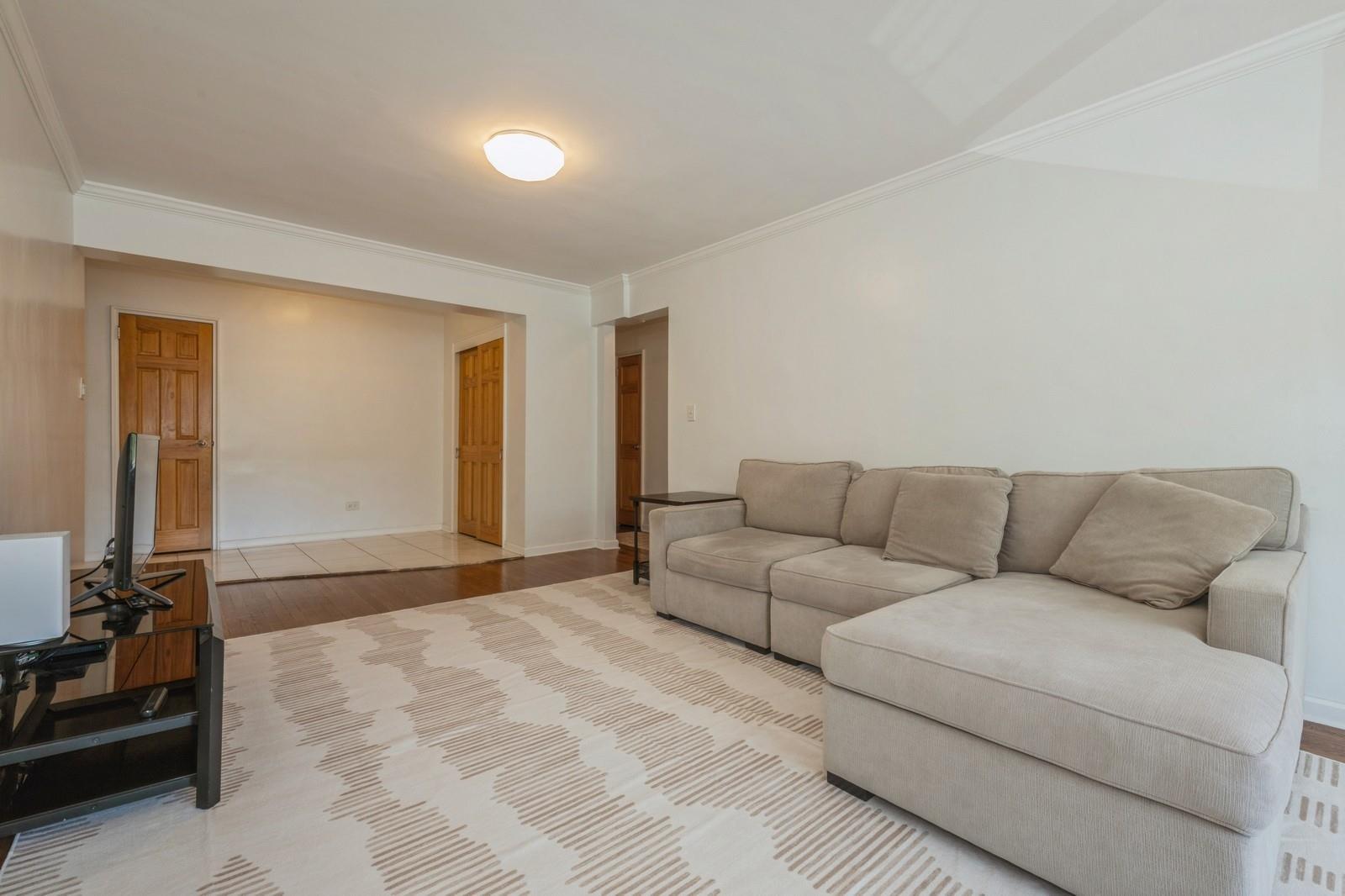 #10 photo, 18-50 211th Street, Bayside , NY 11360