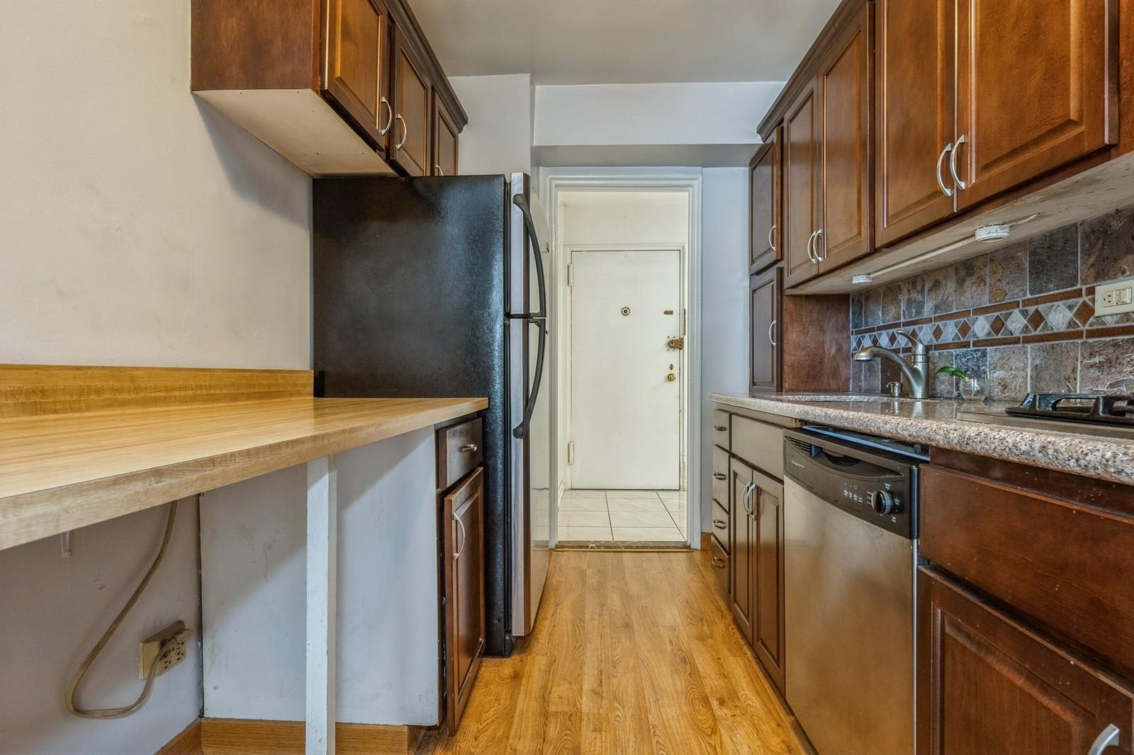 #17 photo, 18-50 211th Street, Bayside , NY 11360