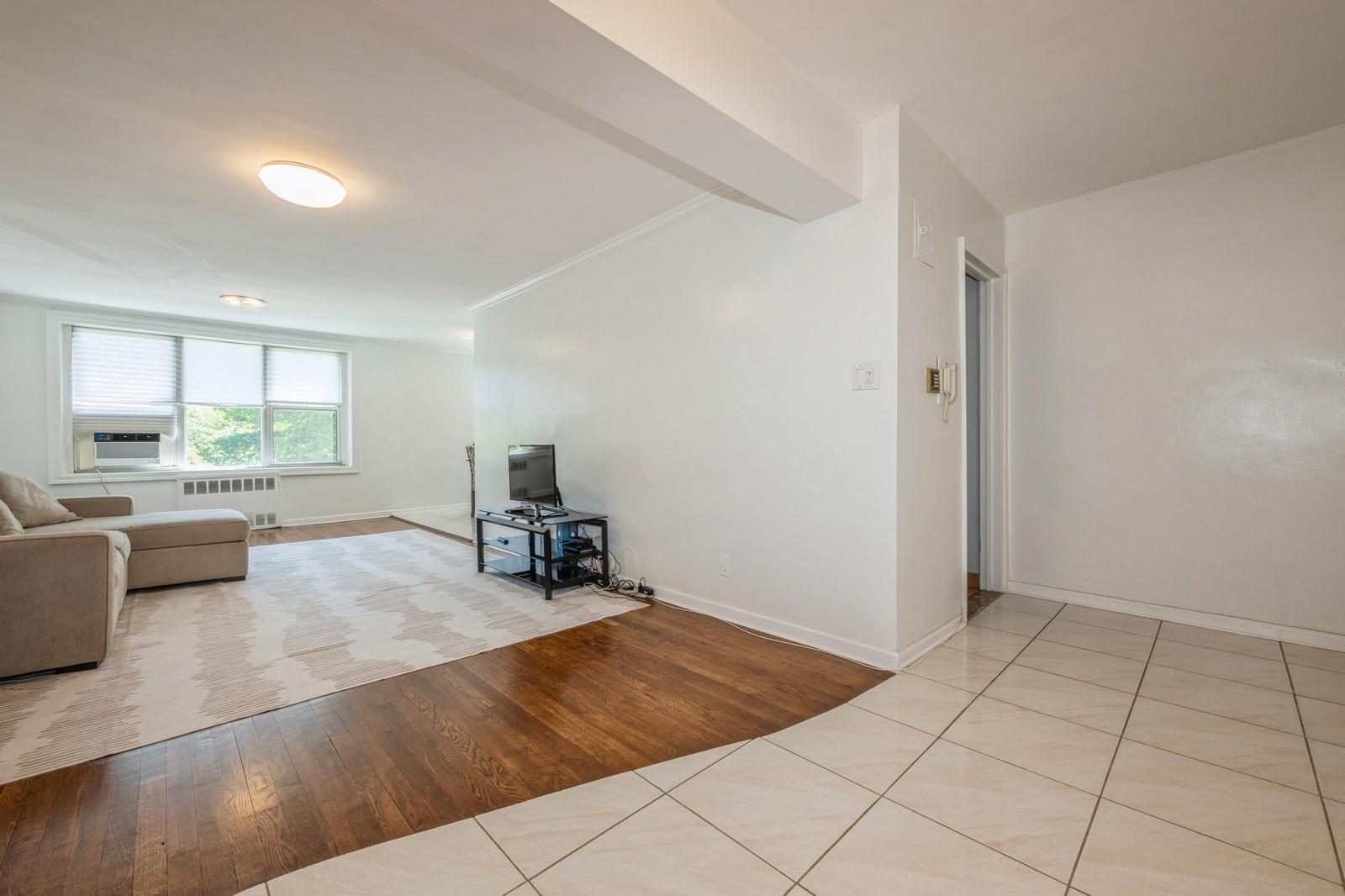 #6 photo, 18-50 211th Street, Bayside , NY 11360