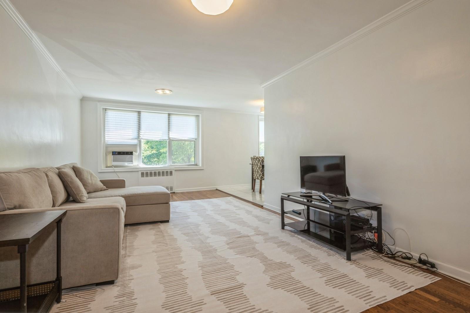 #8 photo, 18-50 211th Street, Bayside , NY 11360