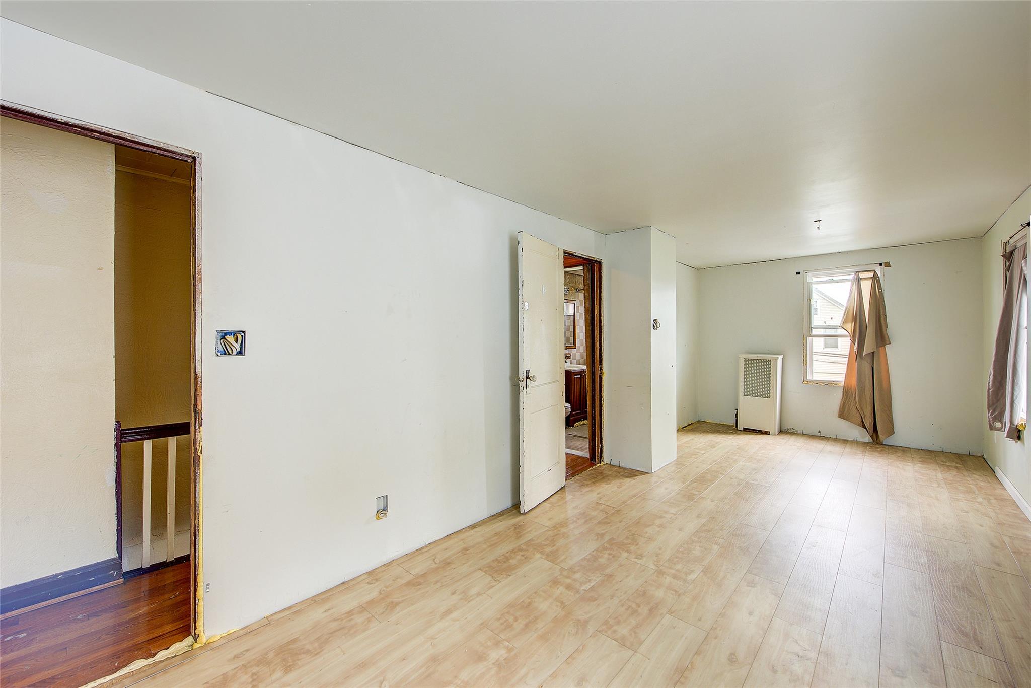 #14 photo, 88-22 186th Street, Hollis , NY 11423