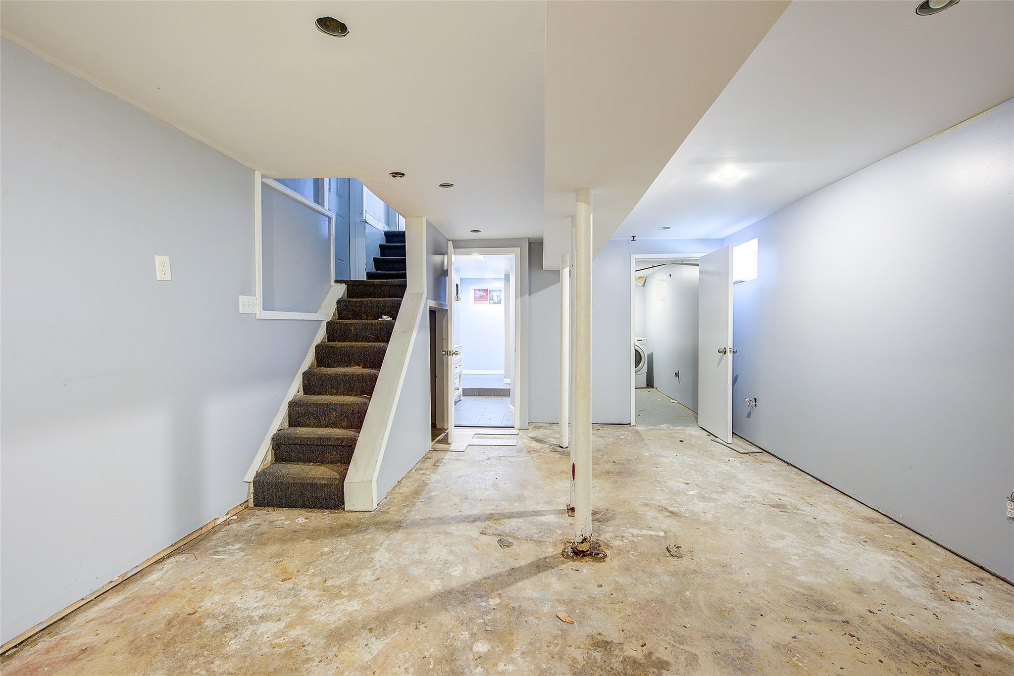 #19 photo, 88-22 186th Street, Hollis , NY 11423