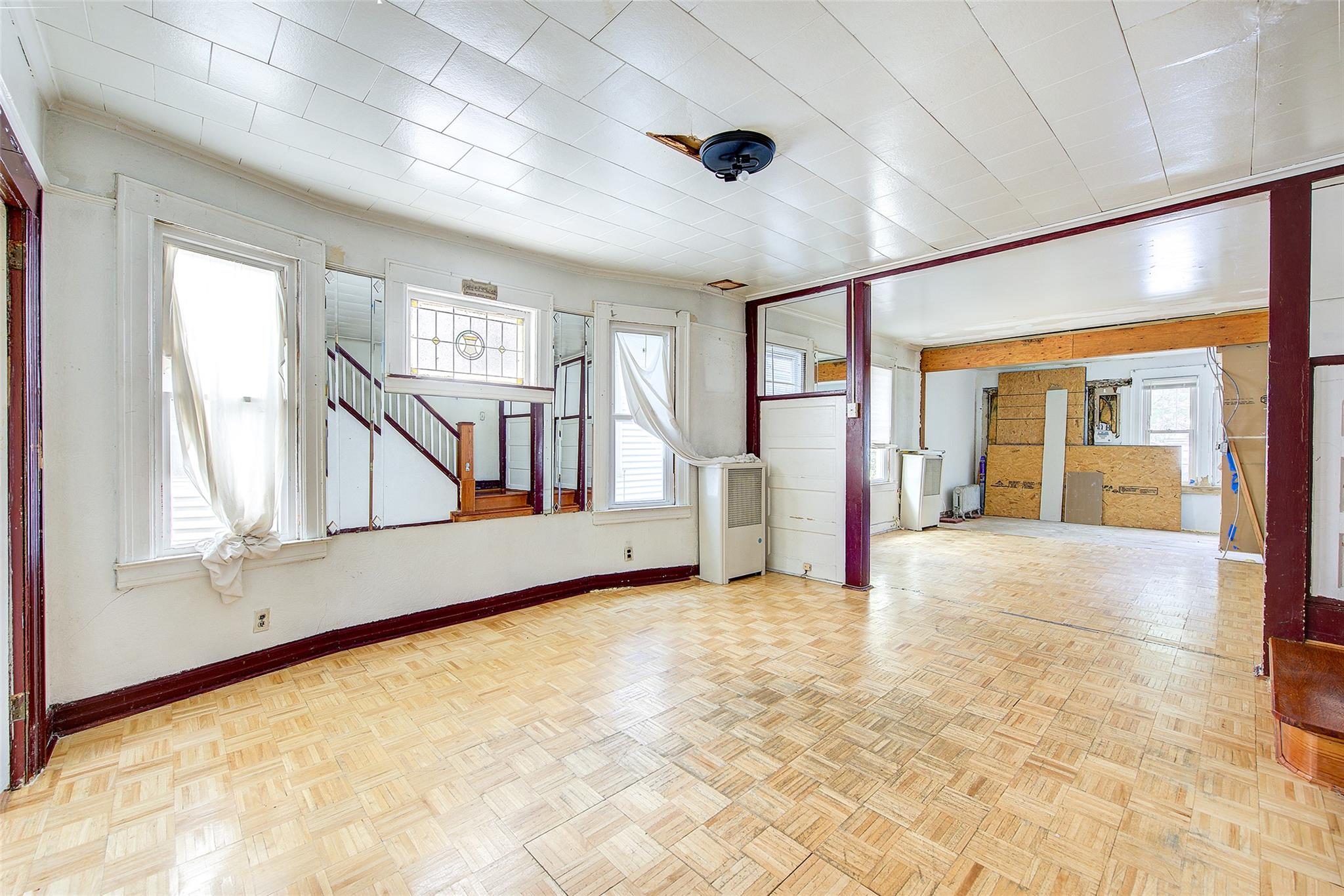 #2 photo, 88-22 186th Street, Hollis , NY 11423