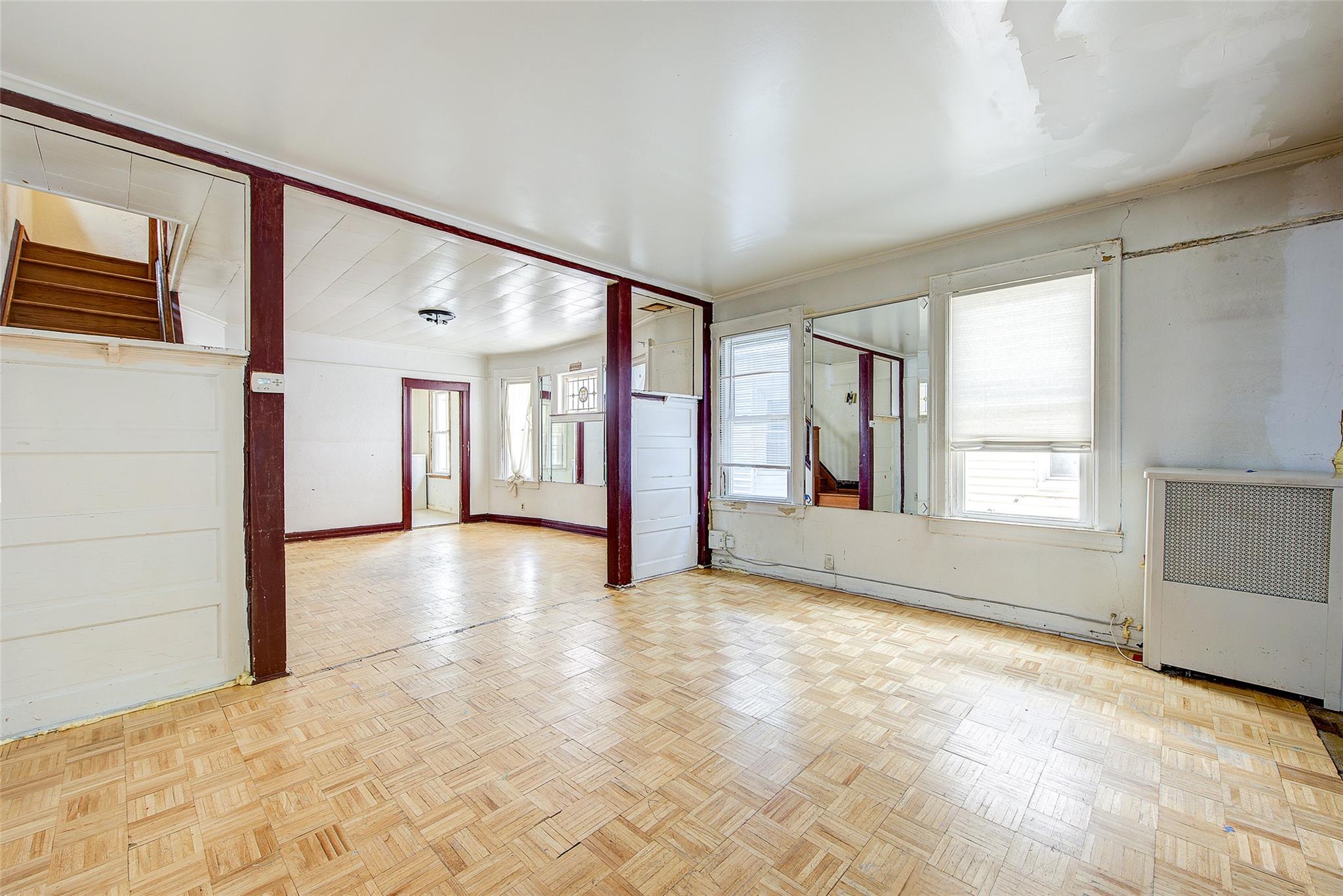 #4 photo, 88-22 186th Street, Hollis , NY 11423