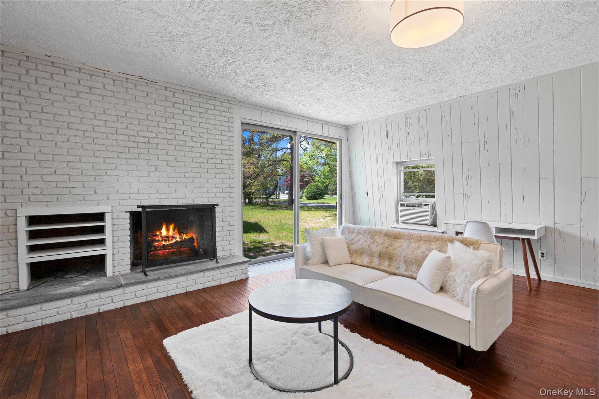 #13 photo, 55 West End Avenue, サフォーク郡 East Quogue , NY 11942