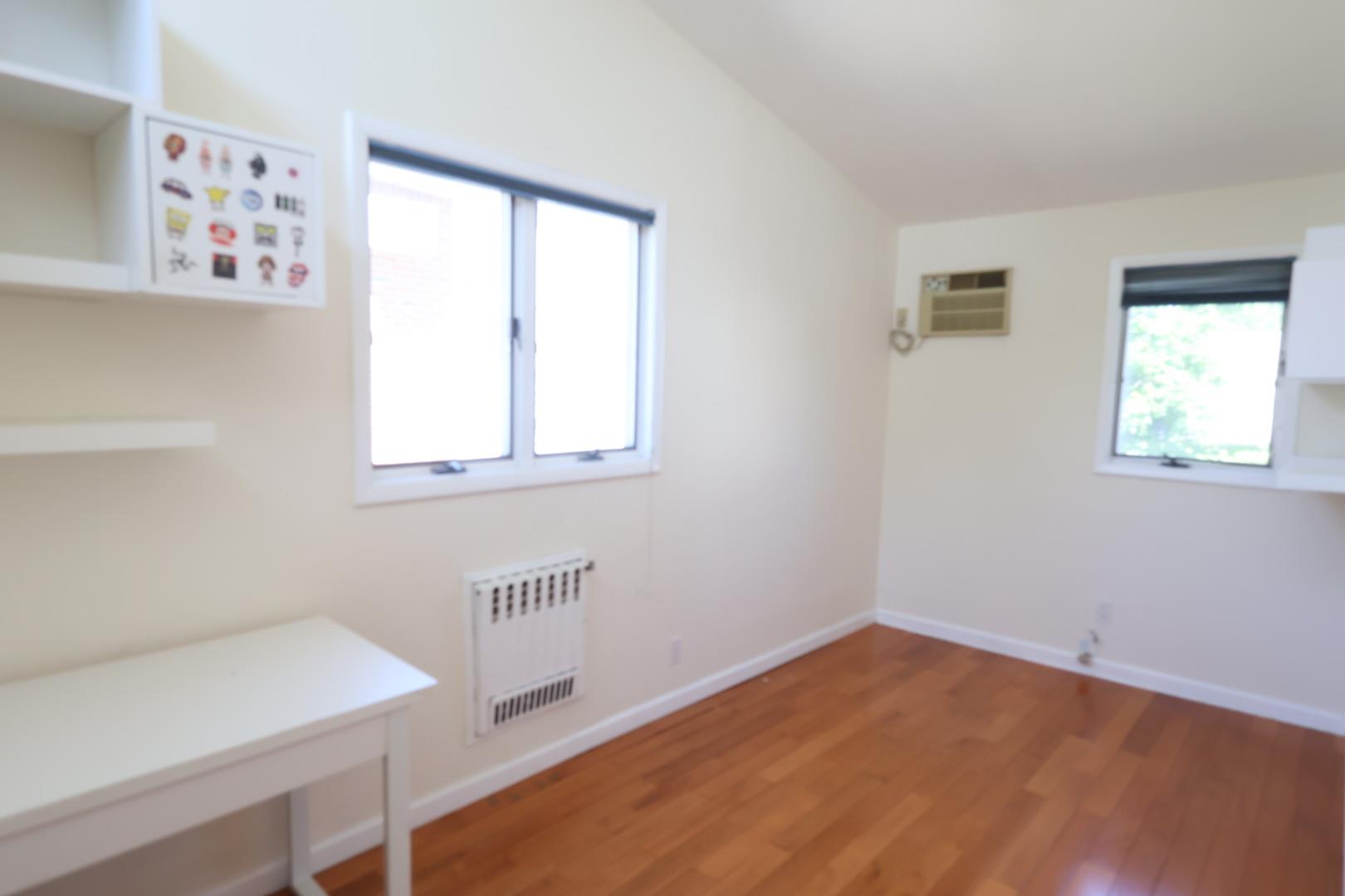 #12 photo, 22-23 147th Street, 皇后區 白石鎮 Whitestone , NY 11357