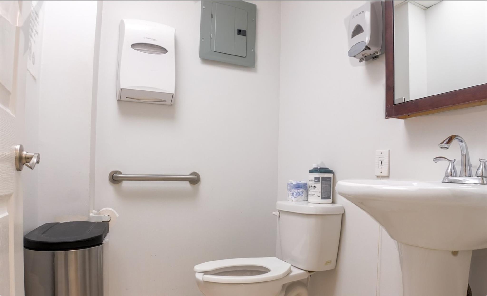 #6 photo, 87-08 Justice Avenue, クイーンズ区 Elmhurst , NY 11373