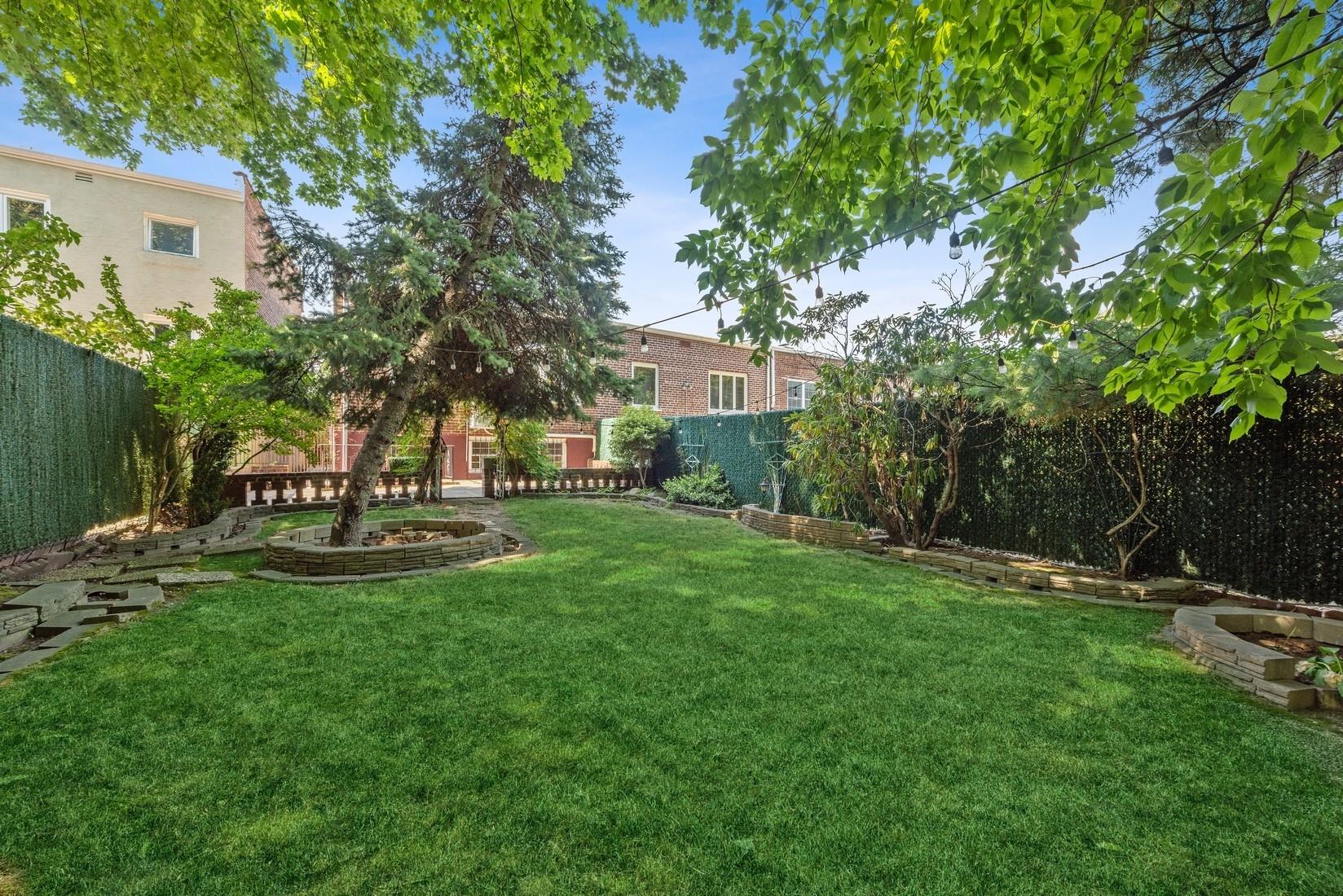 #13 photo, 64-23 Alderton Street, クイーンズ区 Rego Park , NY 11374